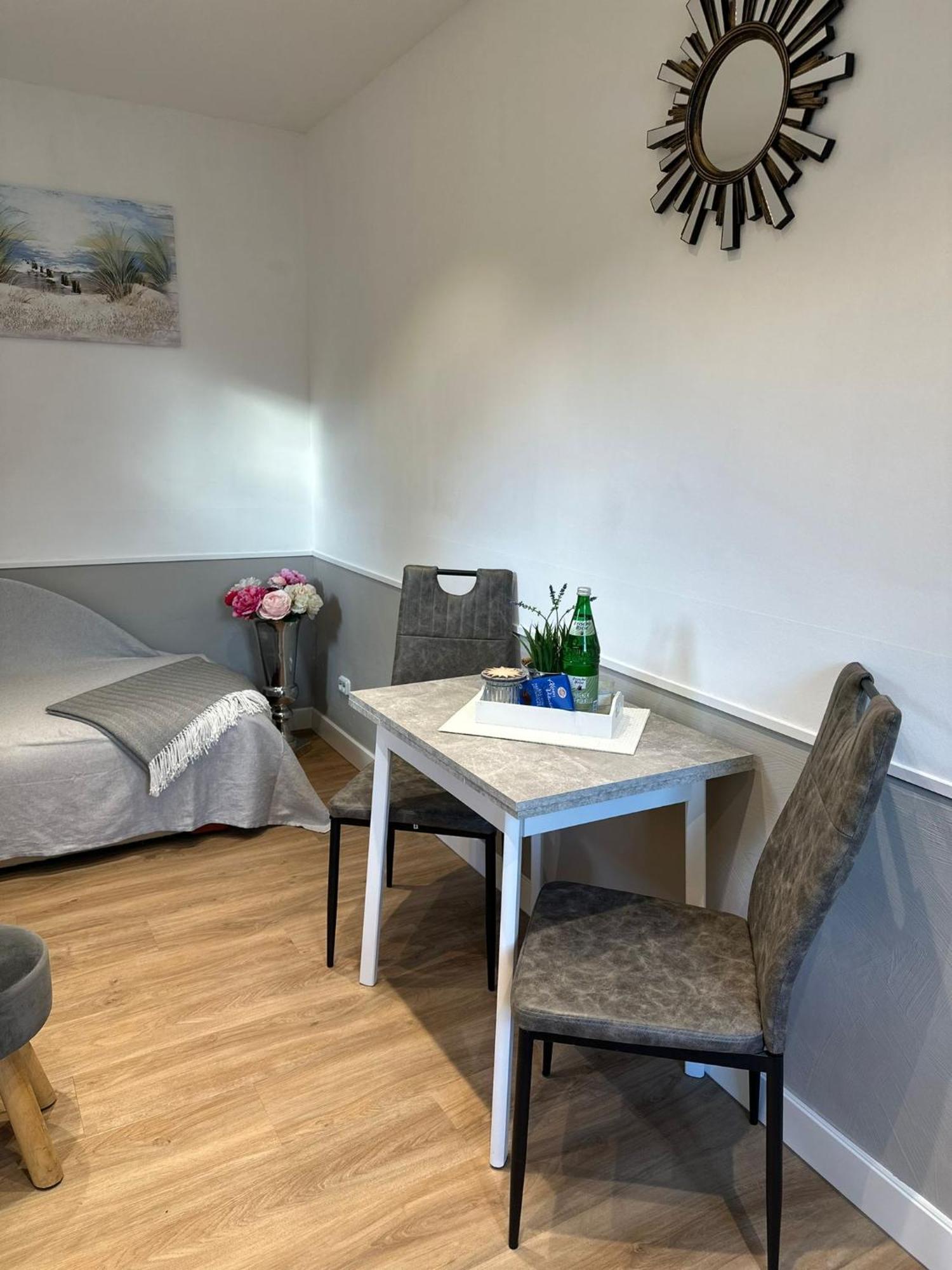 Louna Apartment